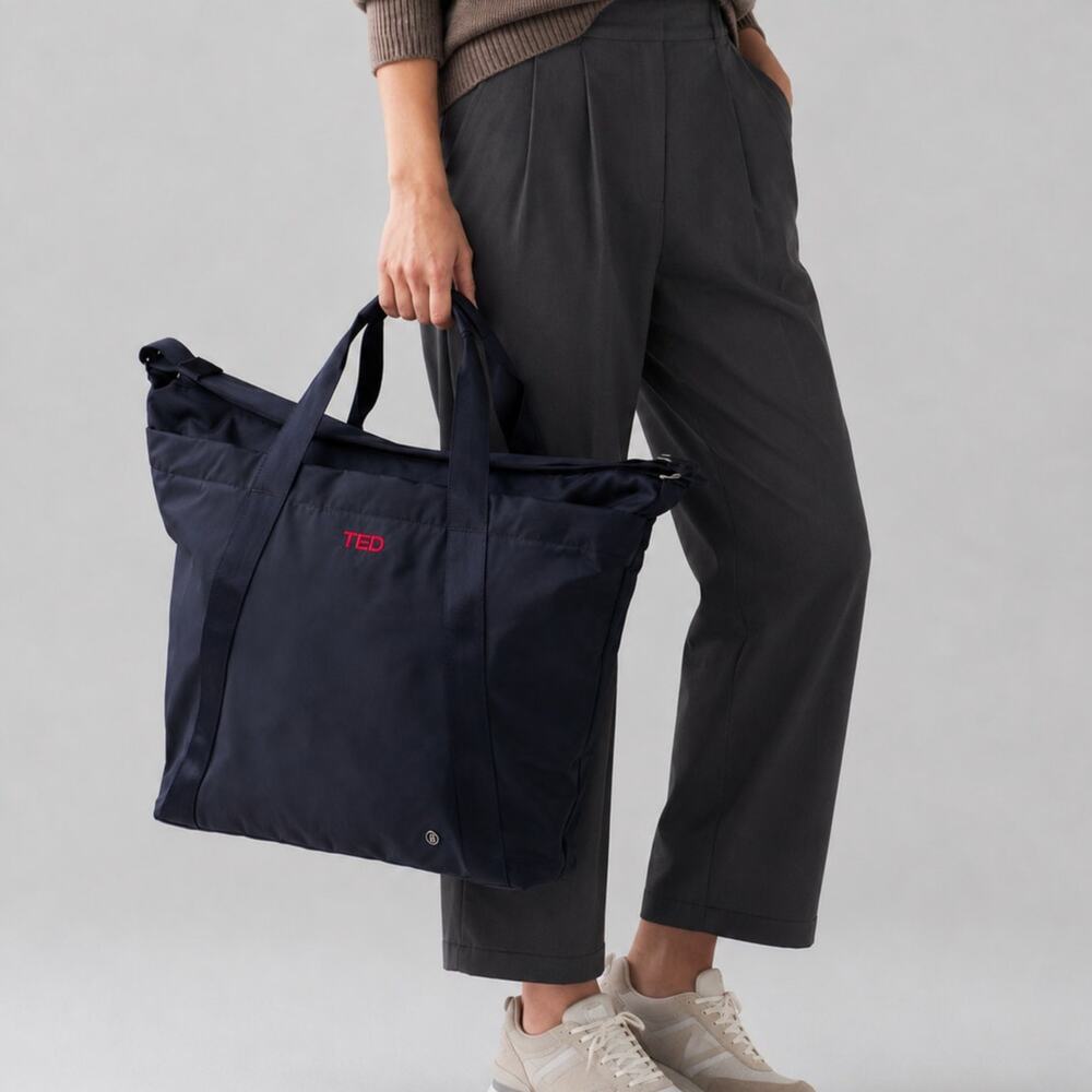 Lululemon Carry The Day Bag One Size Black Nylon Pockets Water-repellent Ted